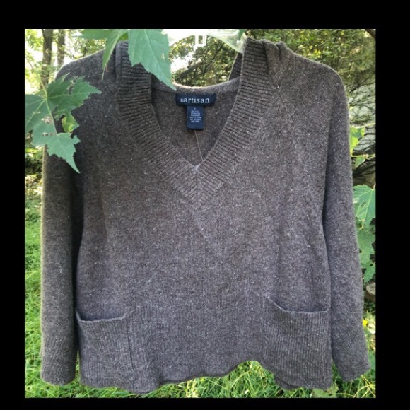 BY artisan GREY/BROWN HEATHER/TWEED V-NECK HOODIE CROPPED PULLOVER SWEATER - Picture 6 of 6